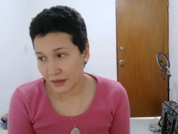 Bongacams Watch Live Sex Cams of onlyLuxas23