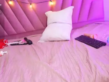 Bongacams Private Sex Chat of naughtyyindiann