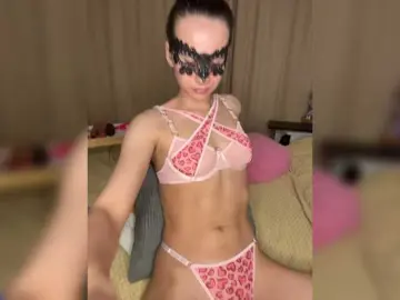 Bongacams Nude Webcam of U-Moni