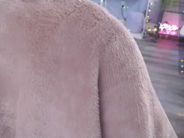 Bongacams Watch Live Sex Cams of Bellastarrr84