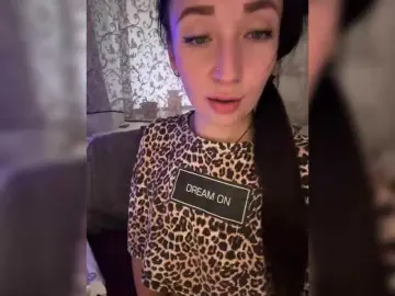 Bongacams Watch Live Sex Cams of AureliyXXX