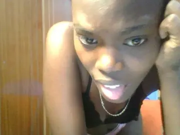 Bongacams Free Porn Cam of Sweet-petite