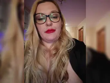 Bongacams Best live sex cam show of WifeyNusha