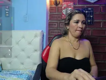 Bongacams Private Sex Chat of noelia-milf19