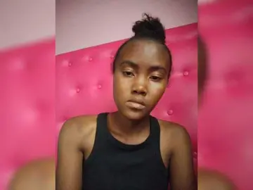 Bongacams Nude Webcam of Stella11