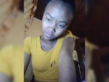 Bongacams Live Sex Cam of Stella11