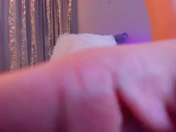 Bongacams Nude Webcam of Dollyiaa