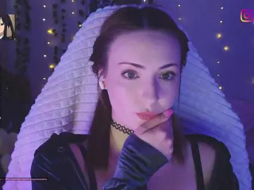 Bongacams Free Porn Cam of LollyGirlMoon