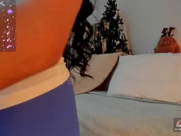 Bongacams Watch Live Sex Cams of TinyRouse