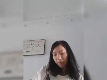 Bongacams Free Live Porn of Selinababy99