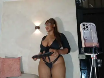 Bongacams Private Sex Chat of LiraRusso1