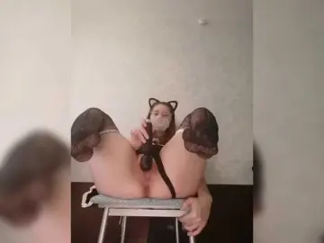 Bongacams Watch Live Sex Cams of kroshka-meow