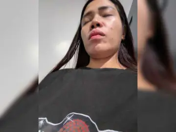 Bongacams Live Sex Cam of candicelovee