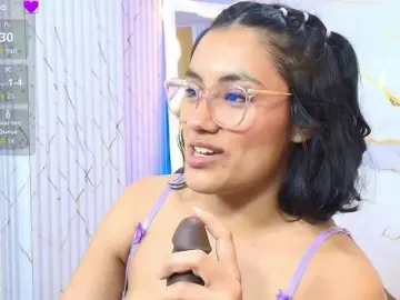 Bongacams Private Sex Chat of PEACHY-TAY