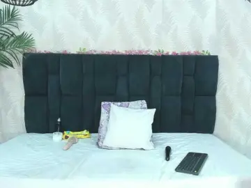 Bongacams Nude Webcam of ArianaDiosa