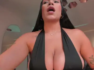 Bongacams Nude Webcam of SarahYates