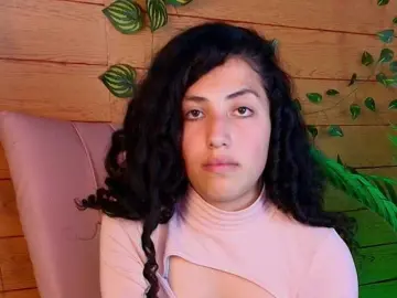 Bongacams Watch Live Sex Cams of Nia-DAmore