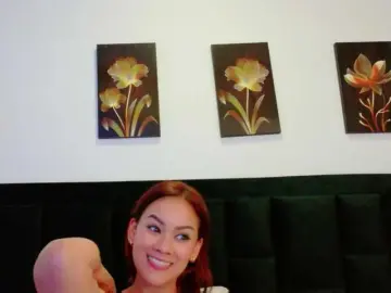 Bongacams Nude Webcam of mamaneedsfun