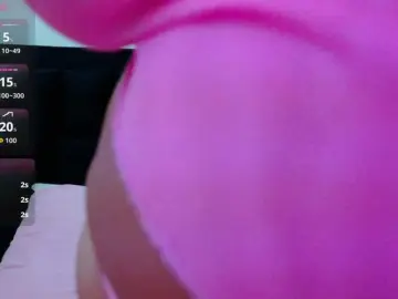 Bongacams Nude Webcam of mamaneedsfun