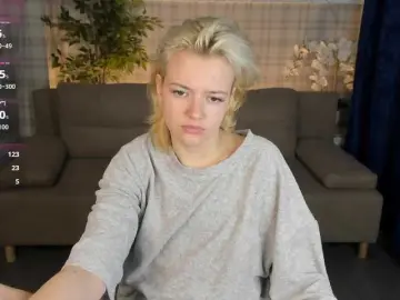 Bongacams Free Live Porn of LunaaBee