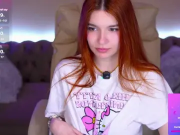 Bongacams Live Sex Cam of RedShinee