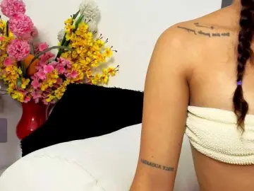 Bongacams Best live sex cam show of LittleSky