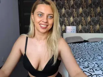Bongacams Adult Webcams of CarlaStaceeFun