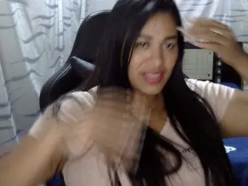 Bongacams Free Porn Cam of Letty33