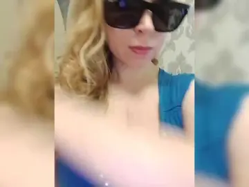 Bongacams Nude Webcam of DashaKisa951