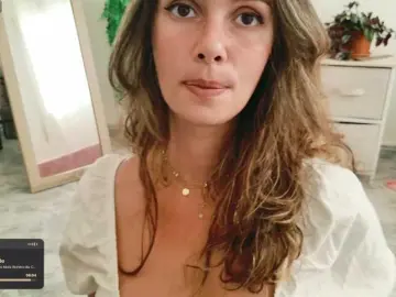 Bongacams Live Sex Cam of SweetLilLulu