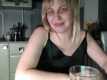 Bongacams Watch Live Sex Cams of Karmella