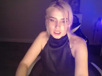 Bongacams Adult Video Chat of KissMeSlow-
