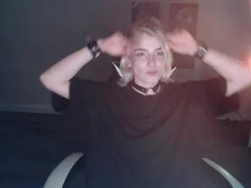 Bongacams Adult Webcam of KissMeSlow-