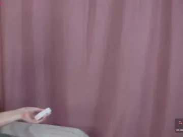 Bongacams Watch Live Sex Cams of OneLaya