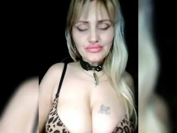 Bongacams Nude Webcam of Freya-Milf