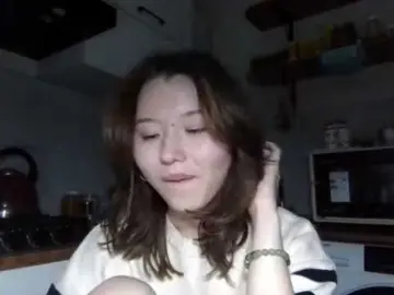 Bongacams Free Porn Cam of GlennisSarvis