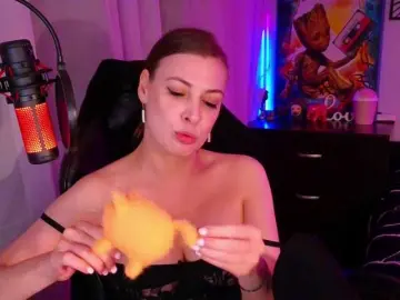 Bongacams Live Sex Cam of LadyLL