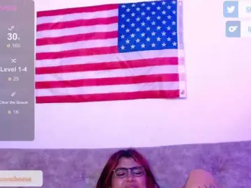 Bongacams Free Porn Cam of Lilbacon