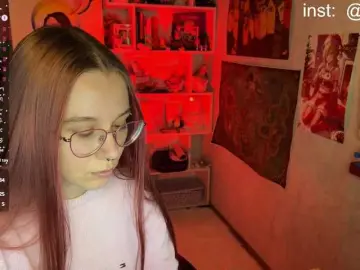 Bongacams Nude Webcam of adrenalinse