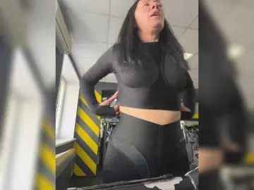 Bongacams Best live sex cam show of KarolinaMilf