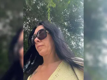 Bongacams Watch Live Sex Cams of KarolinaMilf