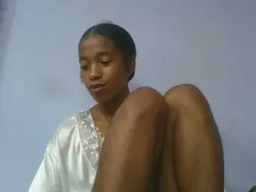 Bongacams Free Porn Cam of Charlinah