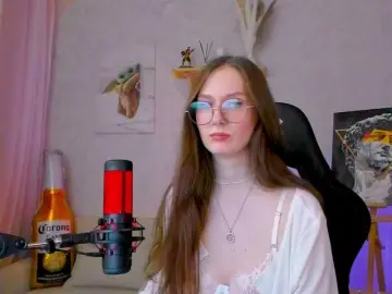 Bongacams Watch Live Sex Cams of -Lovely