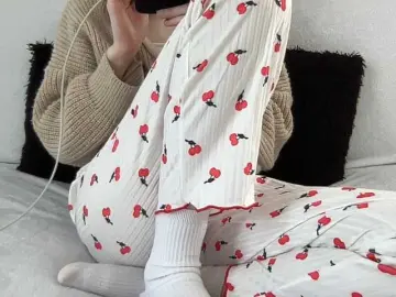 Bongacams Free Live Porn of BestyBoobs