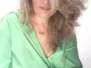 Bongacams Free Porn Cam of lionessmom