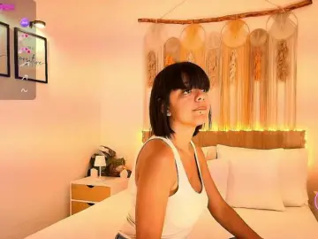 Bongacams Live Sex Cam of EvyOwens