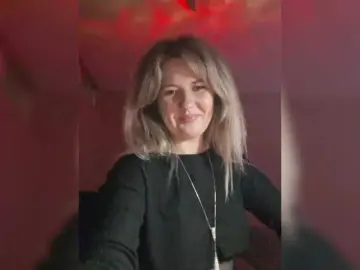 Bongacams Sex Cam of purplemoon1