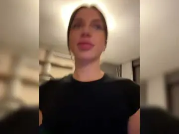 Bongacams Sex Cam of BabyDarii