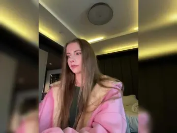 Bongacams Free Live Porn of -VikkiL0vesCheese-