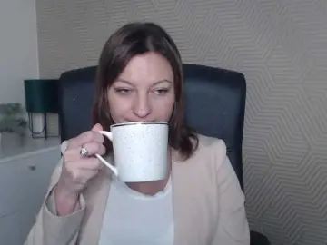 Bongacams Private Sex Chat of angelaLove13